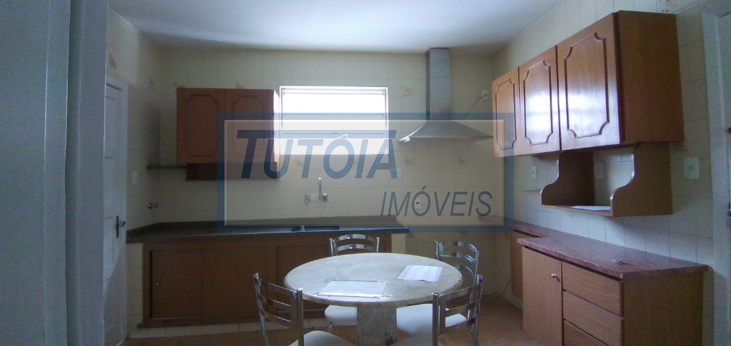 Apartamento à venda com 3 quartos, 130m² - Foto 2