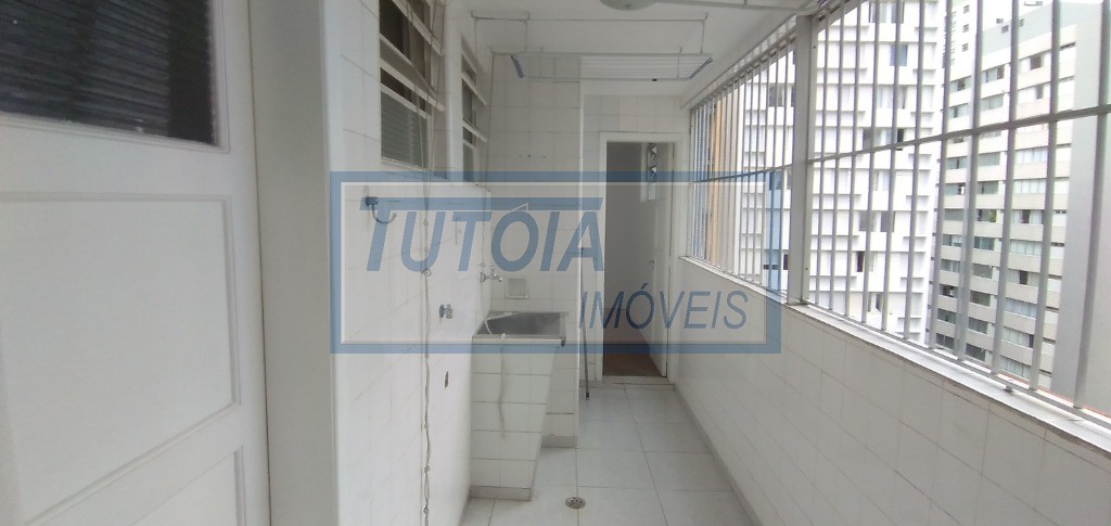 Apartamento à venda com 3 quartos, 130m² - Foto 4