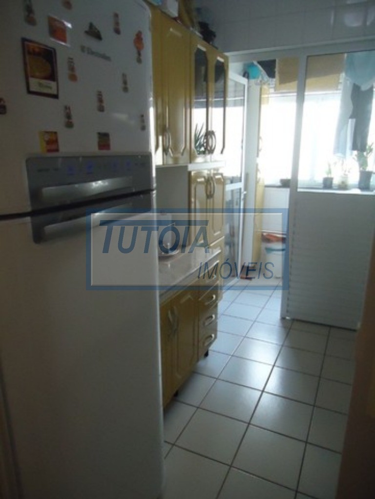 Apartamento à venda com 3 quartos, 70m² - Foto 13