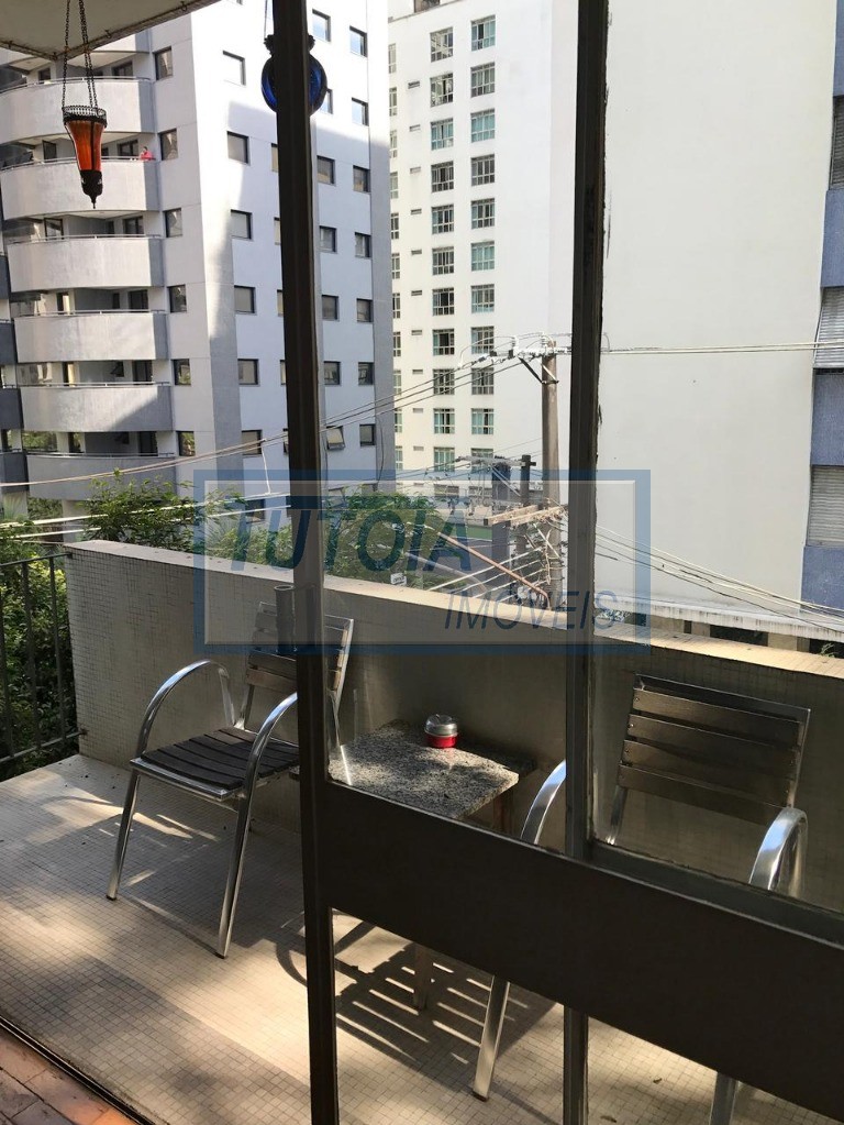 Apartamento à venda com 3 quartos, 125m² - Foto 4