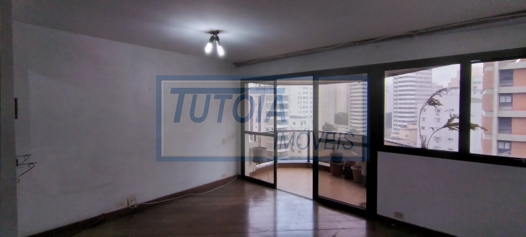 Apartamento à venda com 4 quartos, 177m² - Foto 2