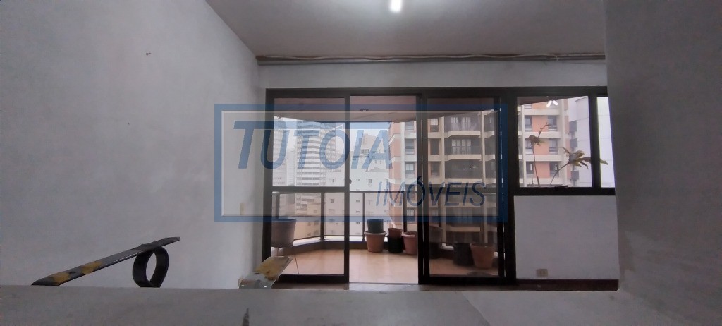 Apartamento à venda com 4 quartos, 177m² - Foto 4