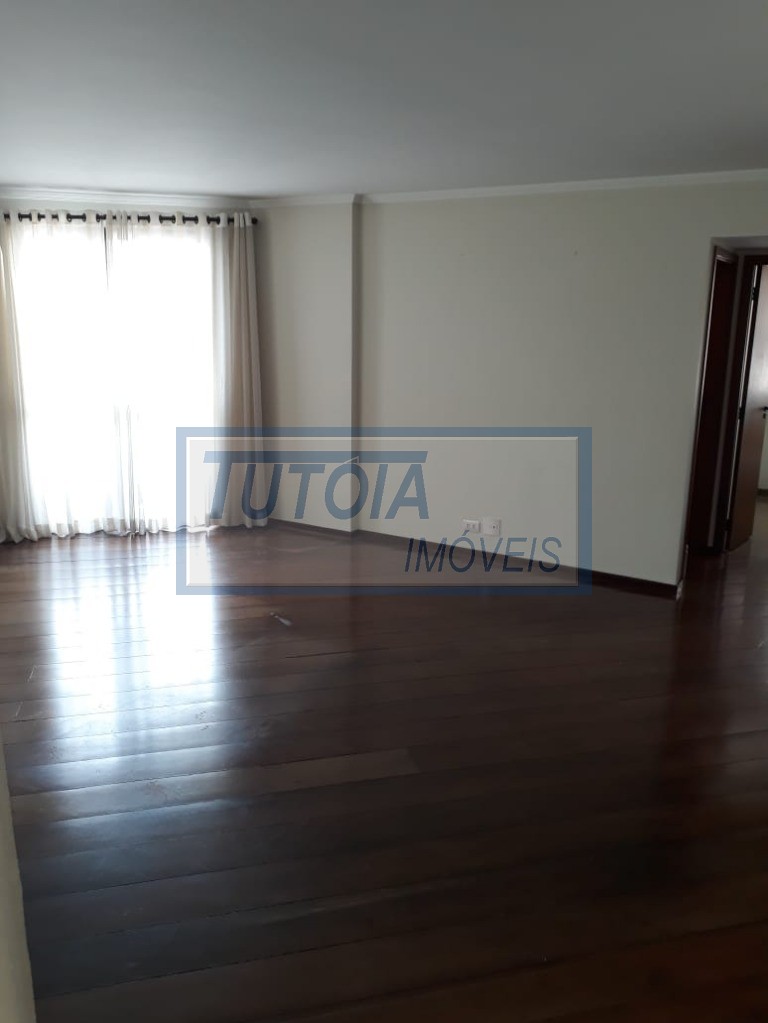 Apartamento à venda com 3 quartos, 200m² - Foto 11