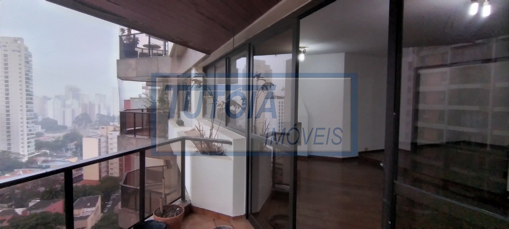 Apartamento à venda com 4 quartos, 177m² - Foto 1