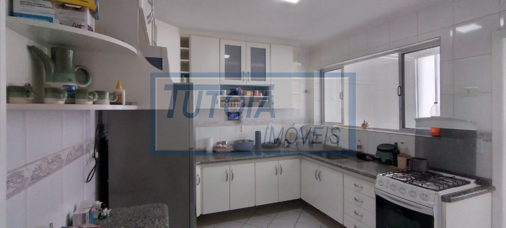 Apartamento à venda com 3 quartos, 147m² - Foto 13