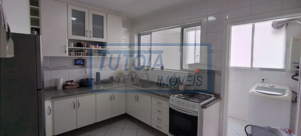 Apartamento à venda com 3 quartos, 147m² - Foto 12