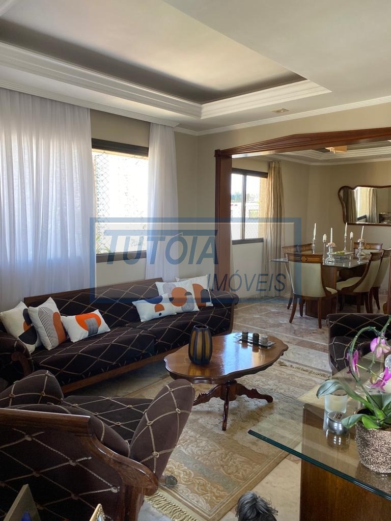 Apartamento à venda com 4 quartos, 266m² - Foto 2