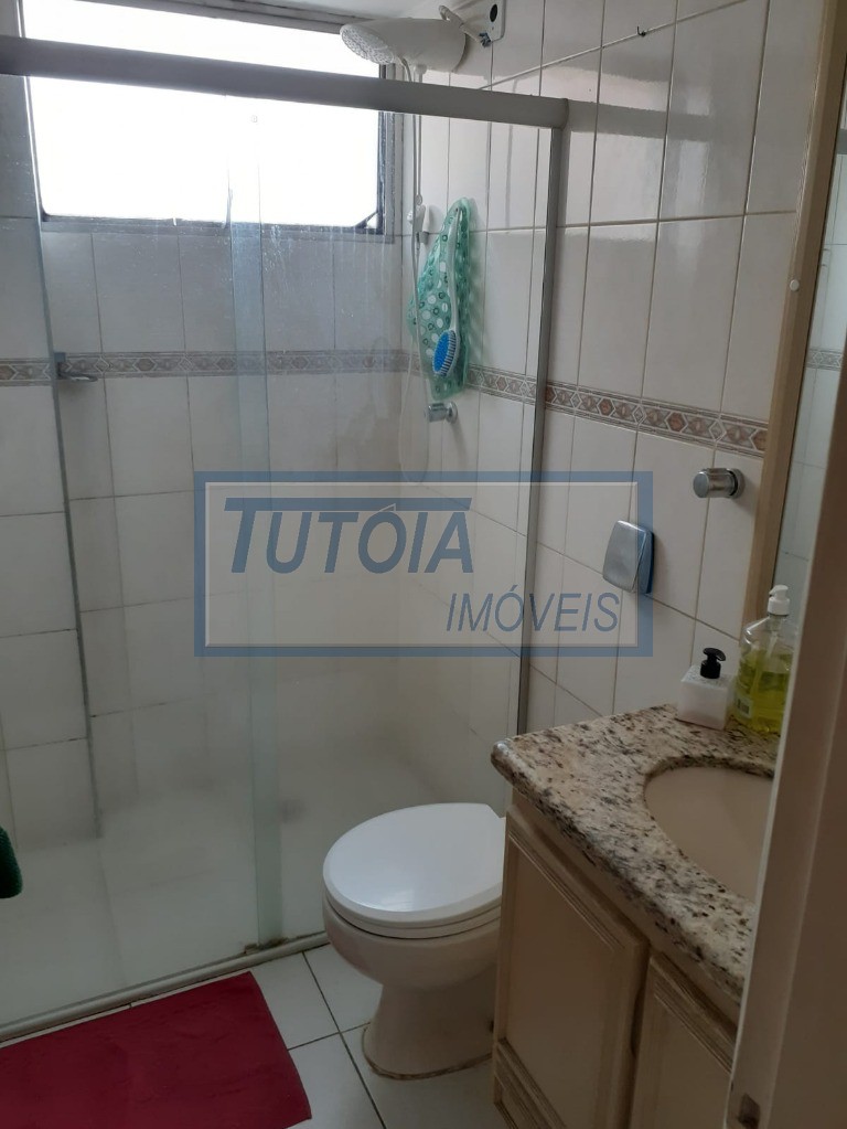 Apartamento à venda com 2 quartos, 70m² - Foto 18