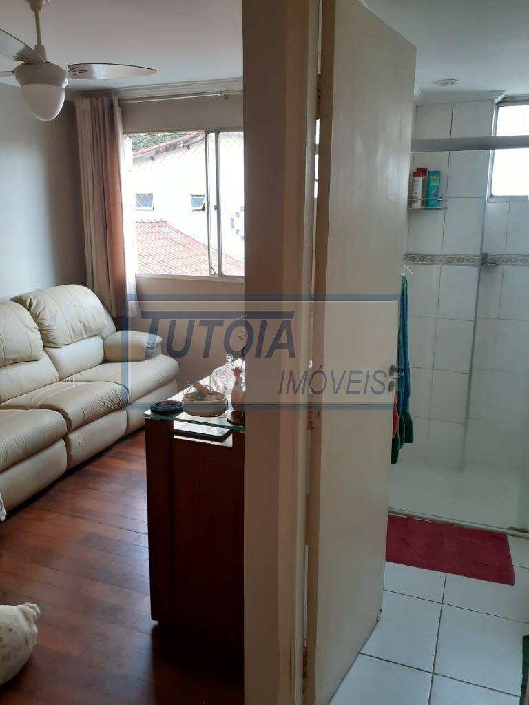 Apartamento à venda com 2 quartos, 70m² - Foto 5