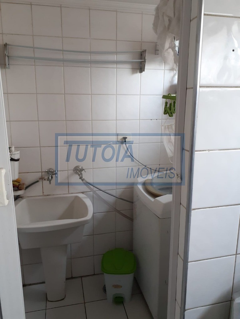 Apartamento à venda com 2 quartos, 70m² - Foto 25