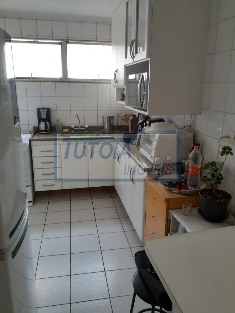 Apartamento à venda com 2 quartos, 70m² - Foto 21