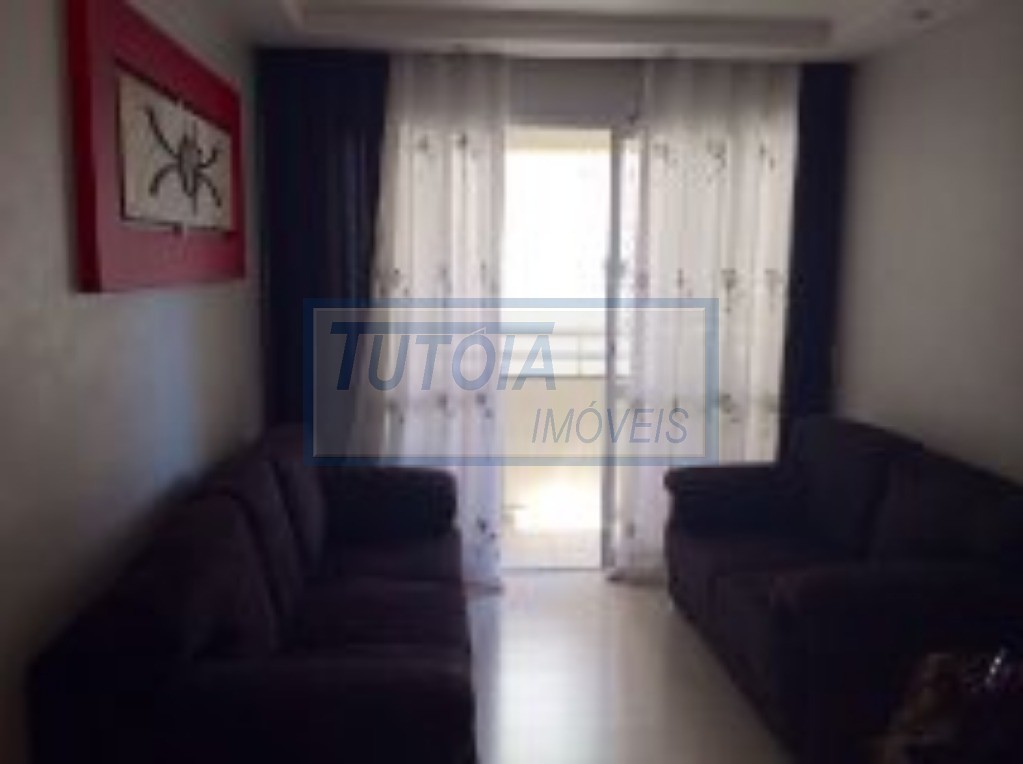 Apartamento à venda com 3 quartos, 70m² - Foto 2