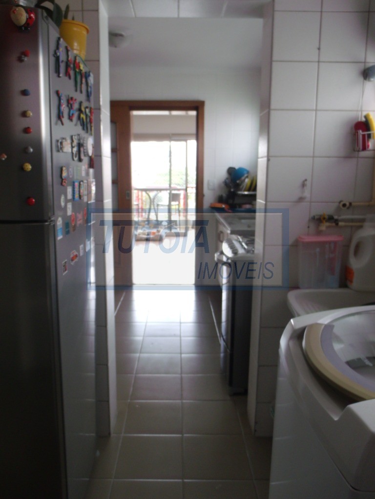 Apartamento à venda com 3 quartos, 106m² - Foto 29