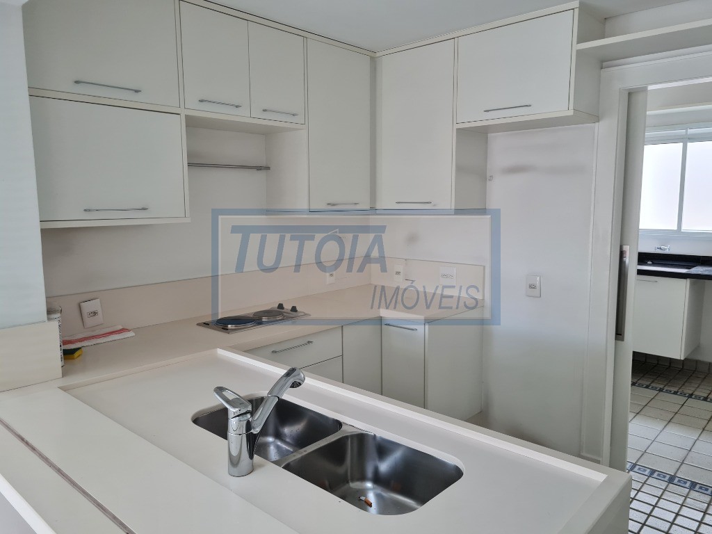 Apartamento à venda com 4 quartos, 230m² - Foto 7