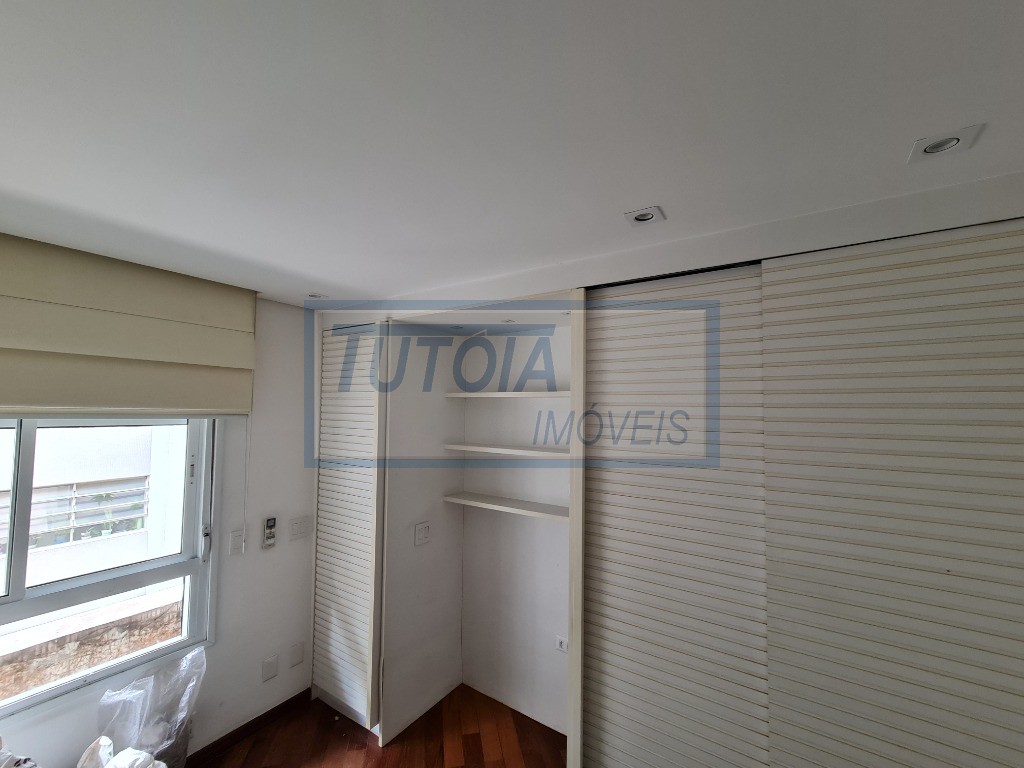 Apartamento à venda com 4 quartos, 230m² - Foto 16