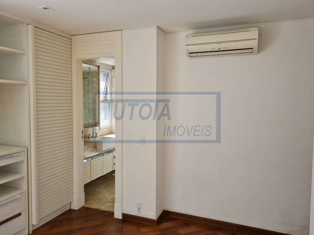 Apartamento à venda com 4 quartos, 230m² - Foto 11