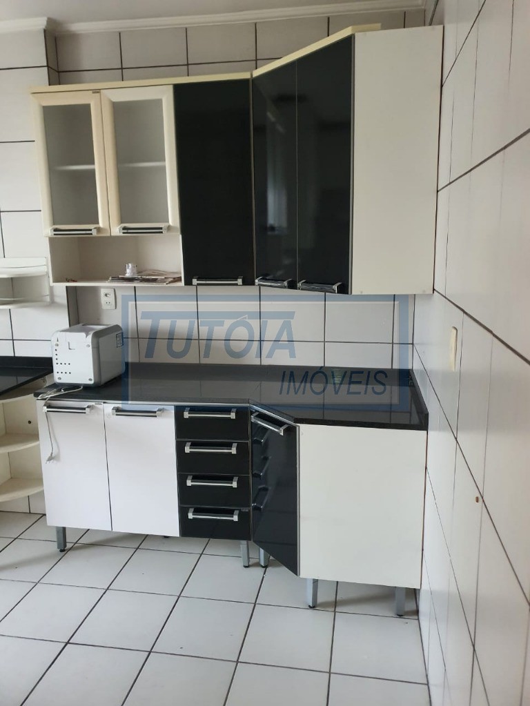 Apartamento para alugar com 3 quartos, 106m² - Foto 10