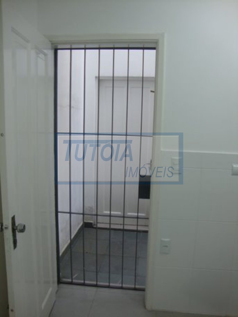 Casa para alugar com 2 quartos, 150m² - Foto 15