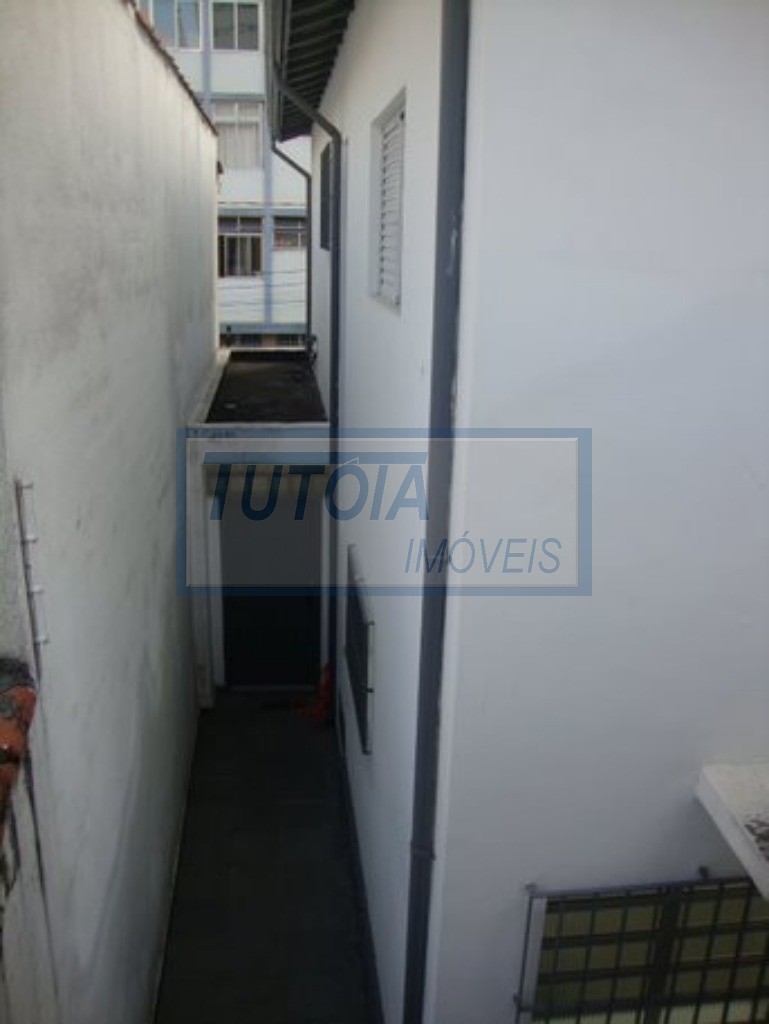 Casa para alugar com 2 quartos, 150m² - Foto 20