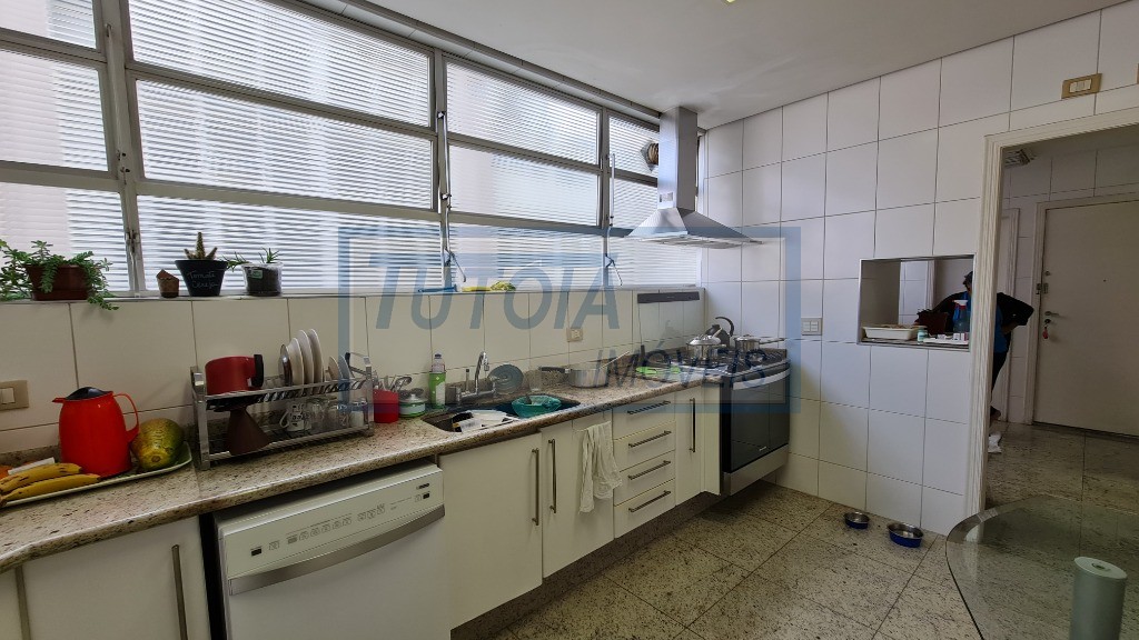 Apartamento à venda com 3 quartos, 170m² - Foto 23