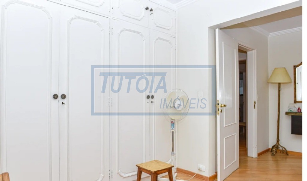 Apartamento à venda com 4 quartos, 226m² - Foto 12