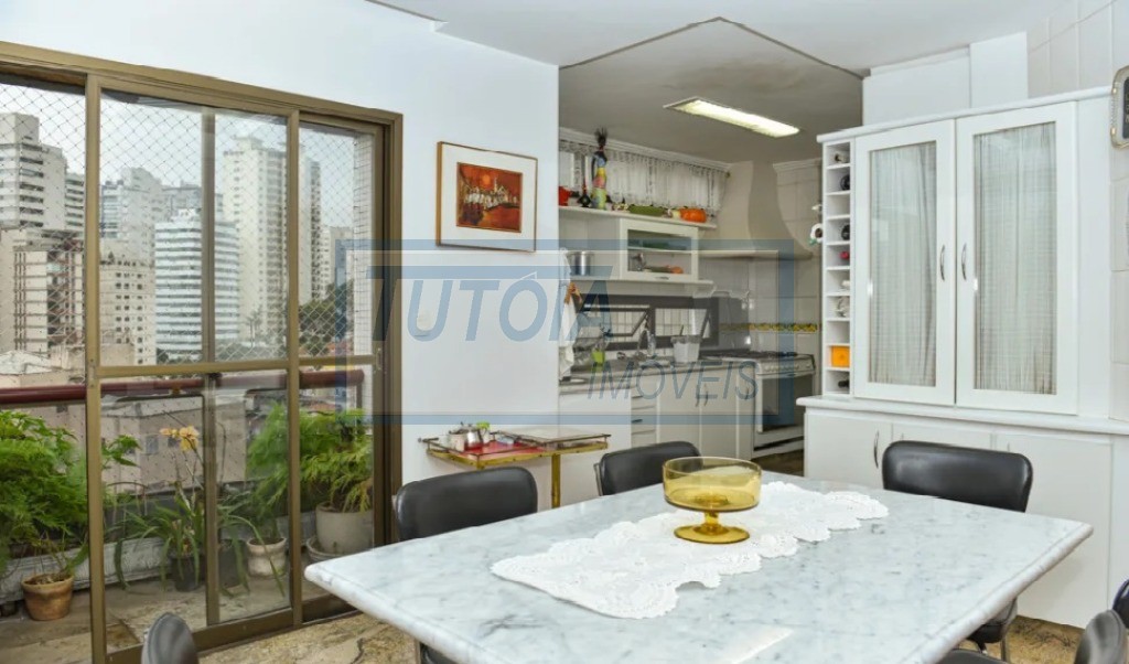 Apartamento à venda com 4 quartos, 226m² - Foto 29