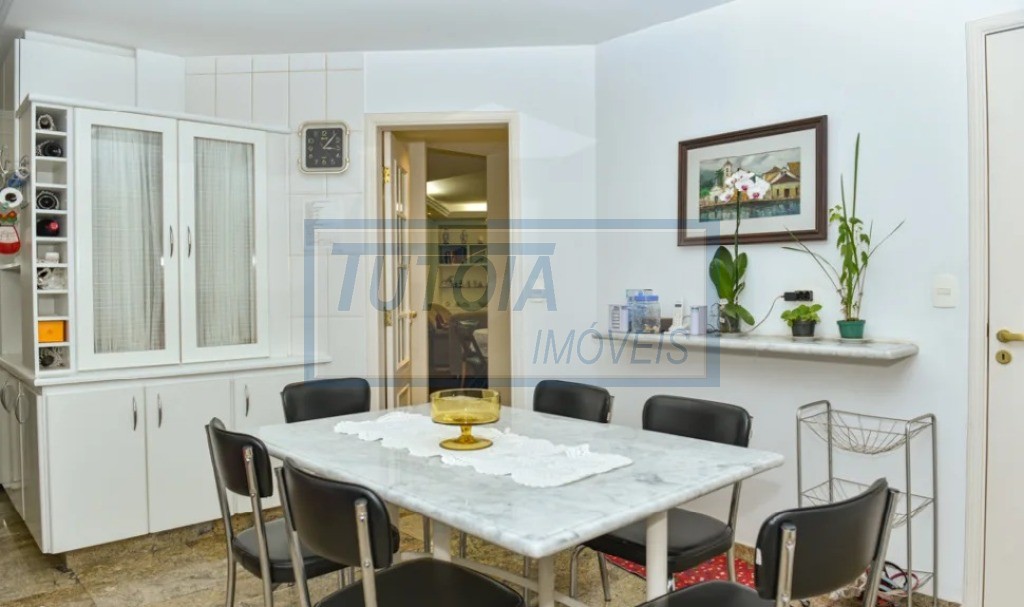 Apartamento à venda com 4 quartos, 226m² - Foto 28