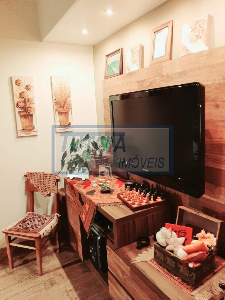 Apartamento para alugar com 4 quartos, 162m² - Foto 2