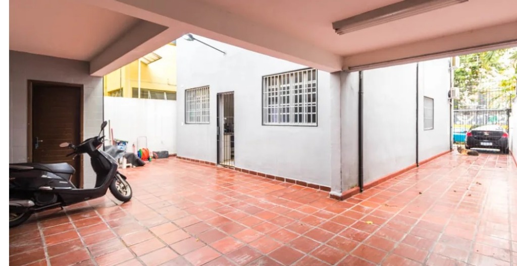 Casa à venda com 4 quartos, 230m² - Foto 19