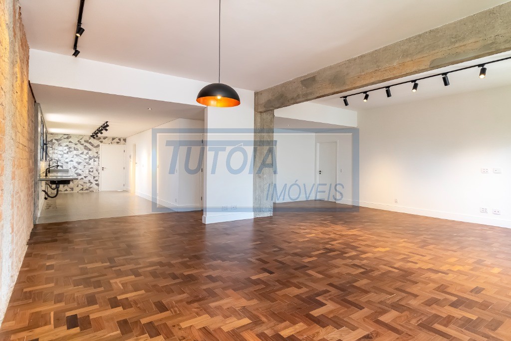 Apartamento à venda com 3 quartos, 212m² - Foto 3