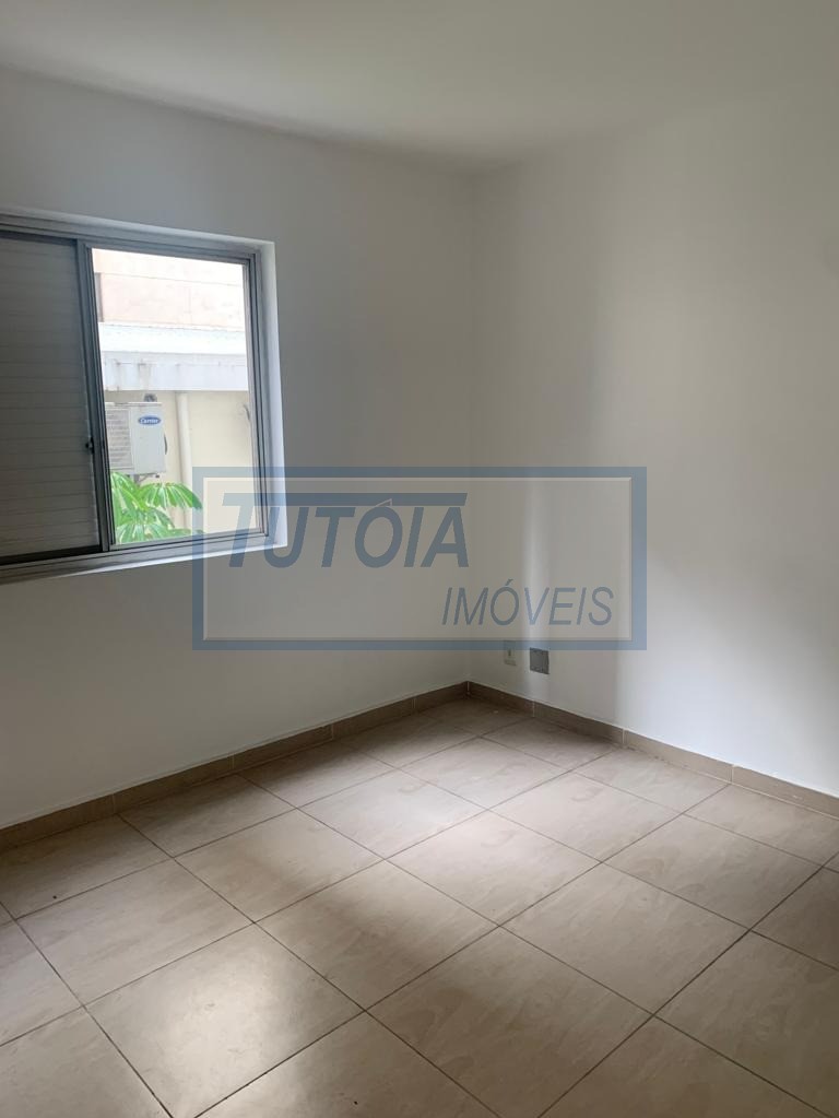 Apartamento para alugar com 3 quartos, 150m² - Foto 6