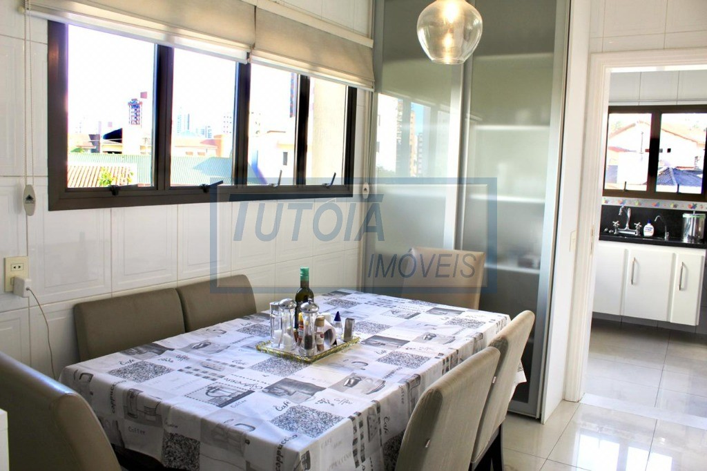 Apartamento à venda com 4 quartos, 233m² - Foto 6