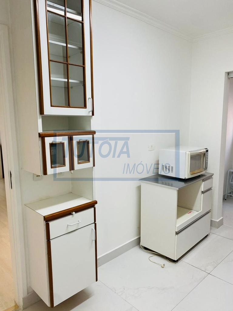 Apartamento para alugar com 3 quartos, 120m² - Foto 4