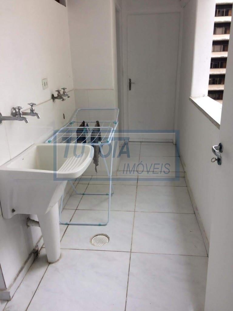 Apartamento à venda com 3 quartos, 135m² - Foto 14