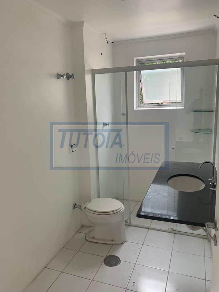 Apartamento para alugar com 3 quartos, 150m² - Foto 9