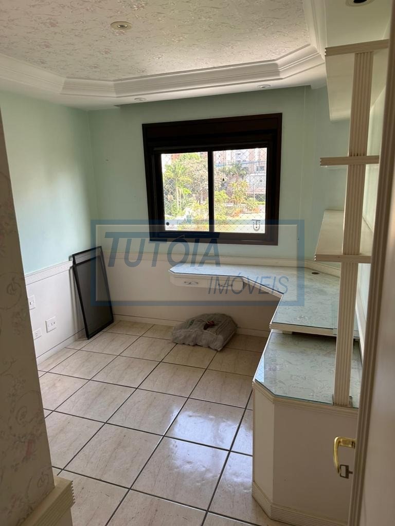 Apartamento à venda com 3 quartos, 170m² - Foto 11