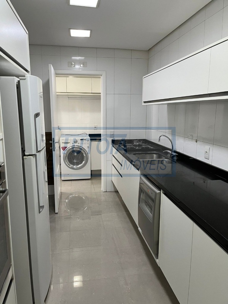 Apartamento à venda com 3 quartos, 159m² - Foto 12