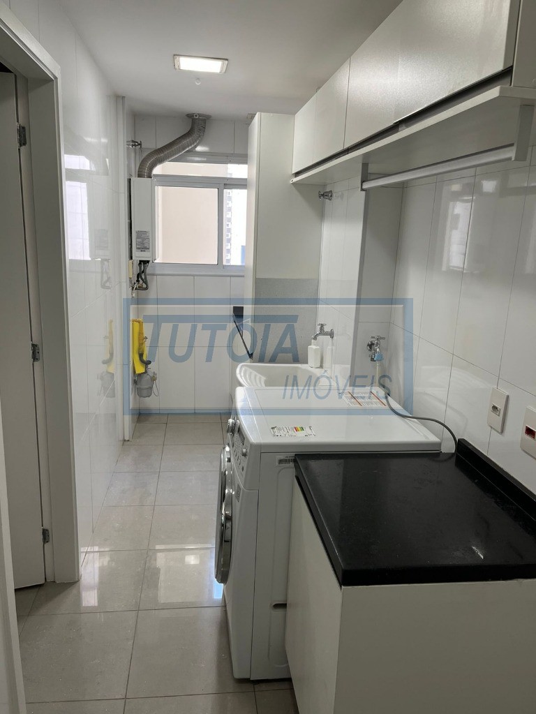 Apartamento à venda com 3 quartos, 159m² - Foto 11