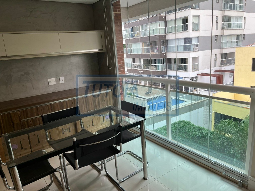 Apartamento à venda com 3 quartos, 159m² - Foto 6