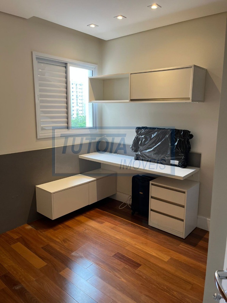 Apartamento à venda com 3 quartos, 159m² - Foto 13