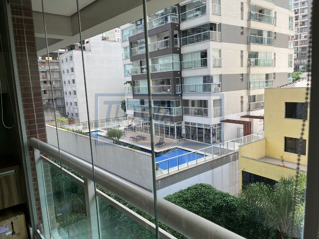 Apartamento à venda com 3 quartos, 159m² - Foto 5