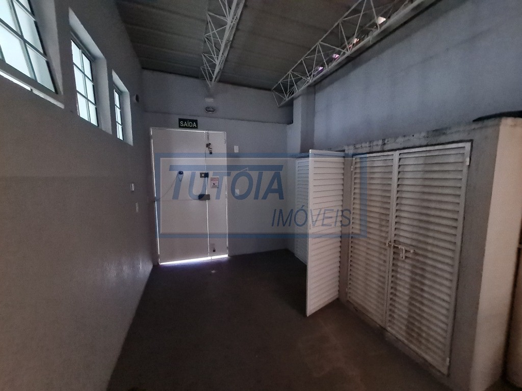 Prédio Inteiro para alugar com 2 quartos, 361m² - Foto 42