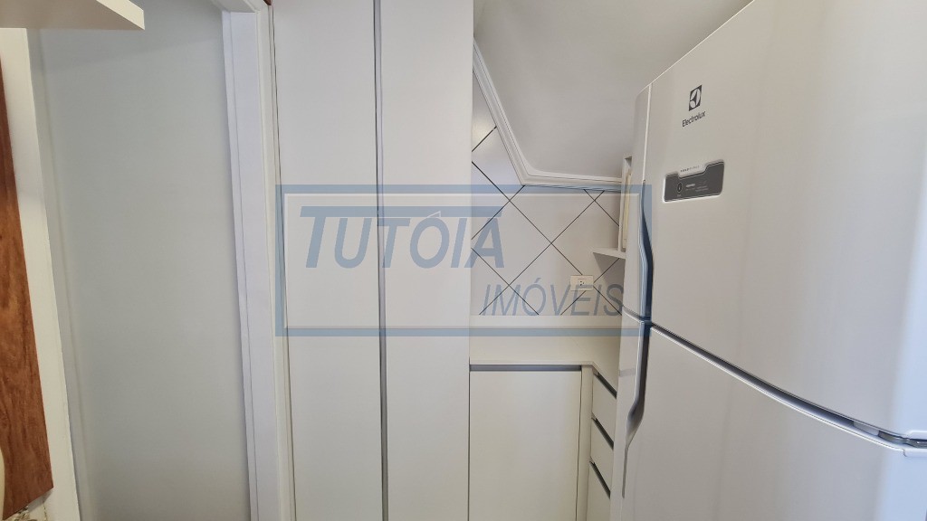 Apartamento à venda com 2 quartos, 70m² - Foto 17