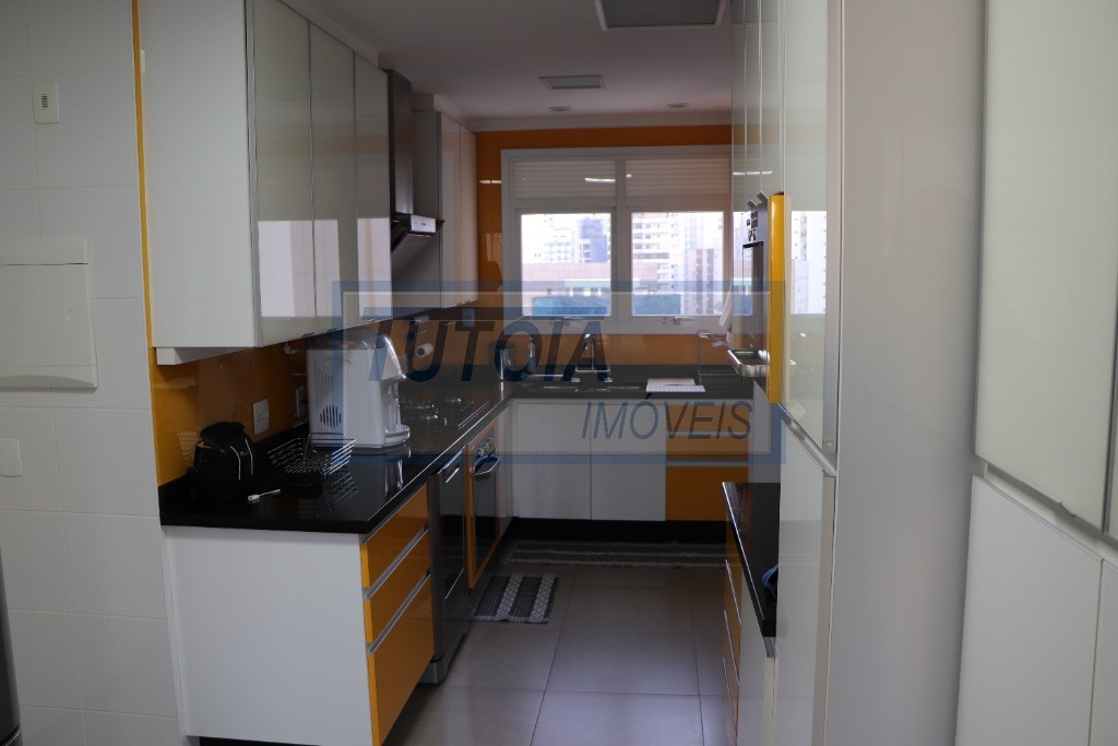 Apartamento à venda com 3 quartos, 171m² - Foto 46