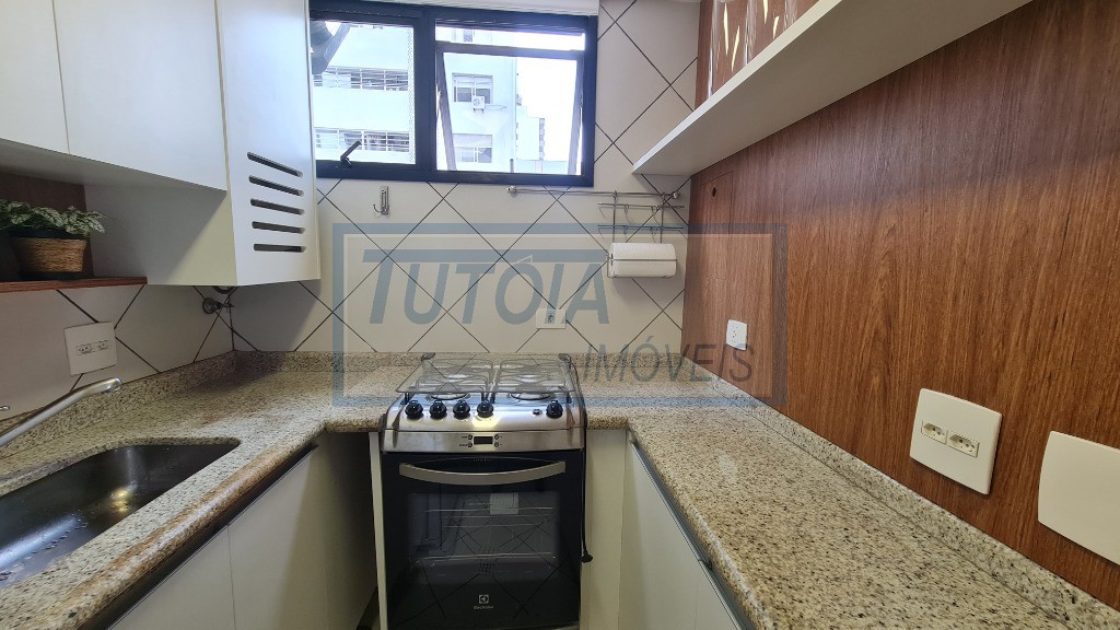 Apartamento à venda com 2 quartos, 70m² - Foto 13