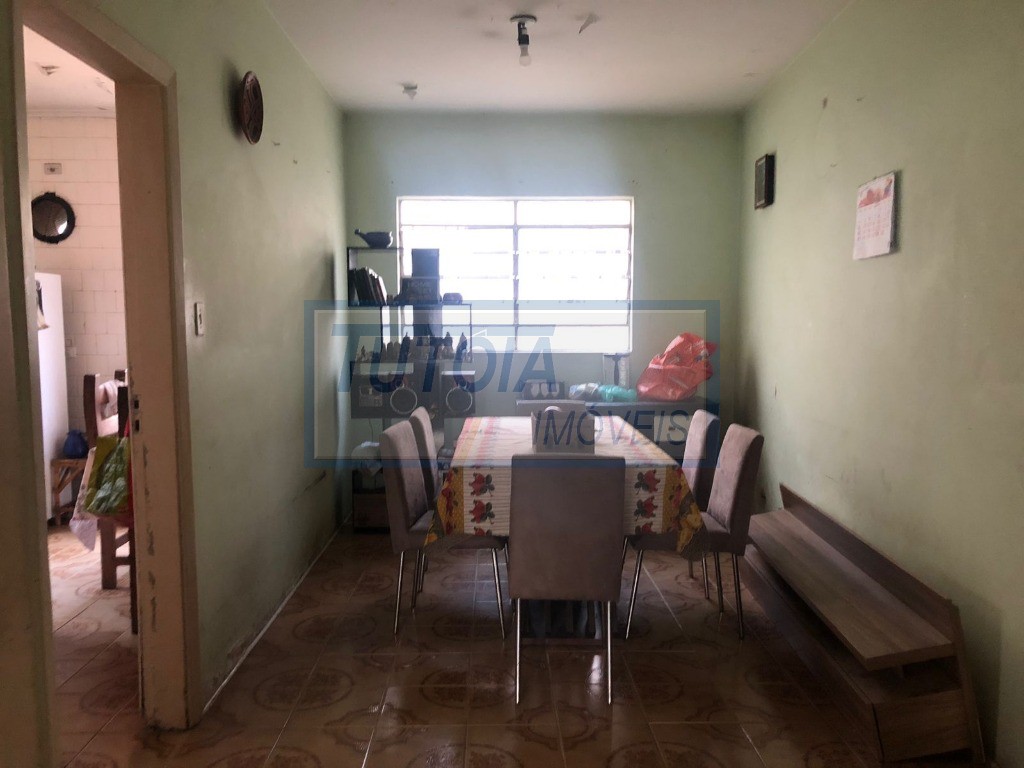 Casa à venda com 4 quartos, 180m² - Foto 4