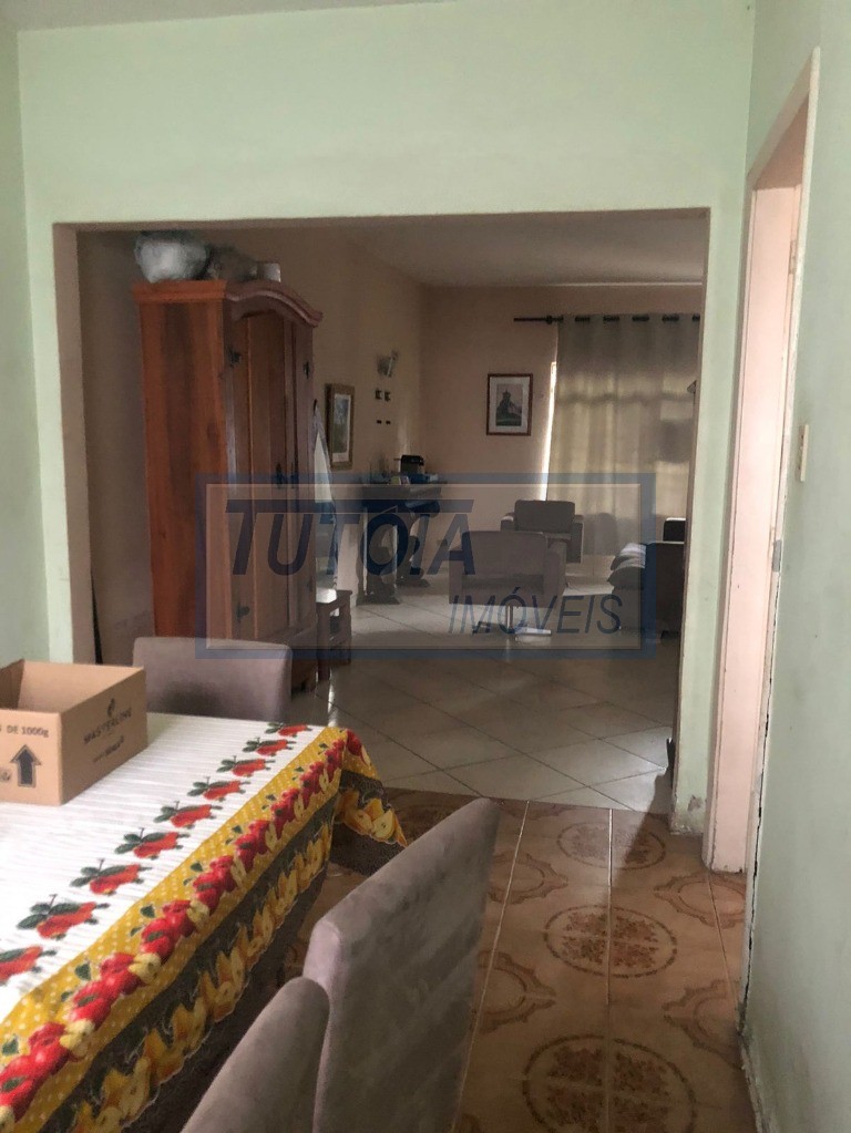 Casa à venda com 4 quartos, 180m² - Foto 3