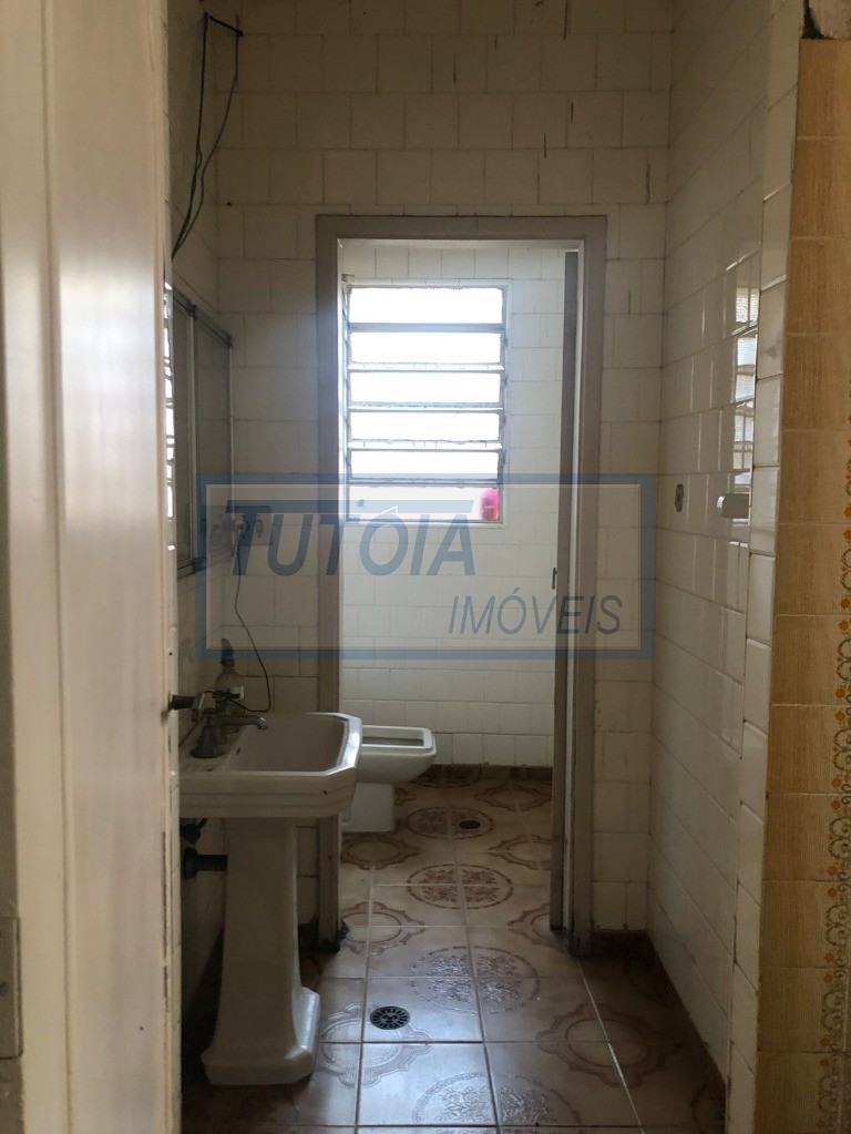 Casa à venda com 4 quartos, 180m² - Foto 17