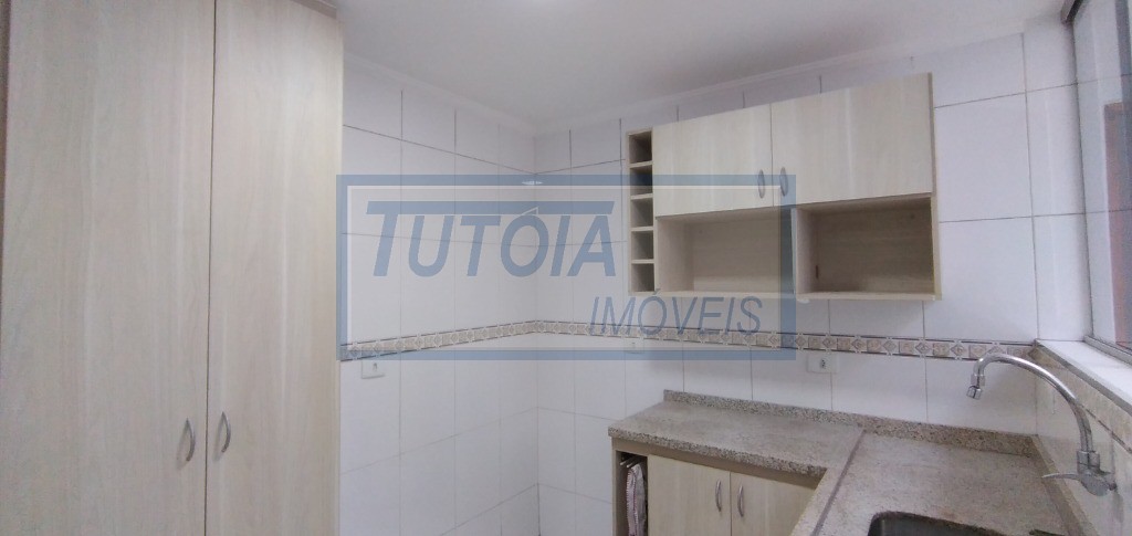 Casa à venda com 3 quartos, 202m² - Foto 7