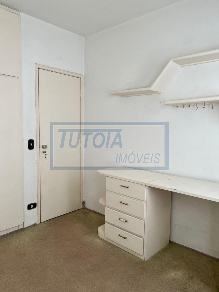 Apartamento à venda com 3 quartos, 140m² - Foto 8